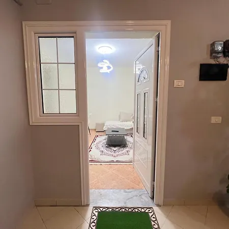 Mandi Τίρανα