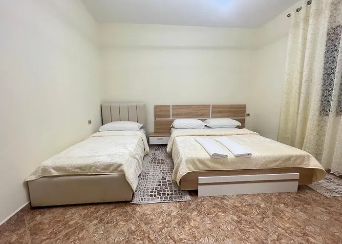 Mandi Tirana