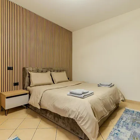 Mandi Apartment *